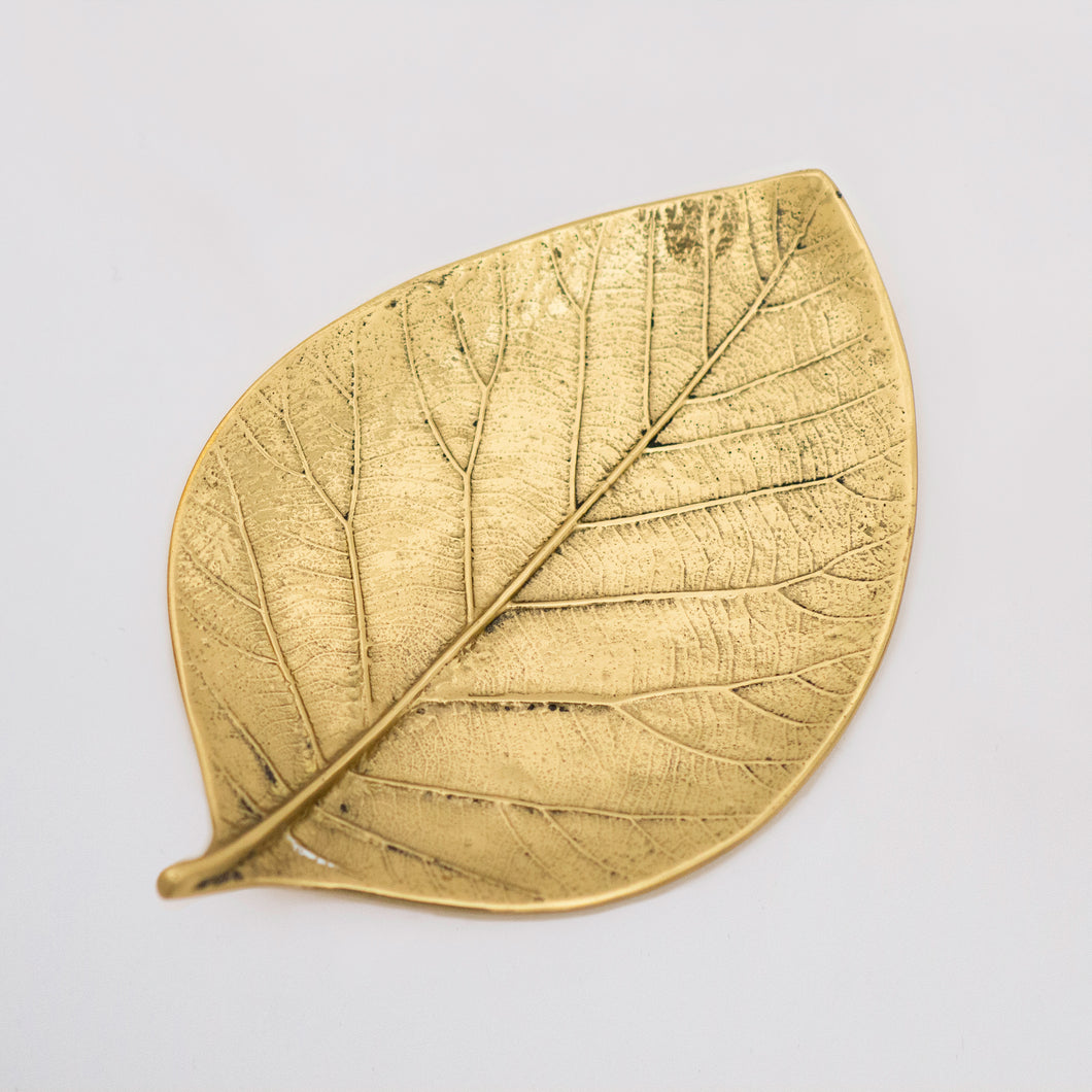 Brass Cast Leaf Decorative Dish Vide-Poche, Large