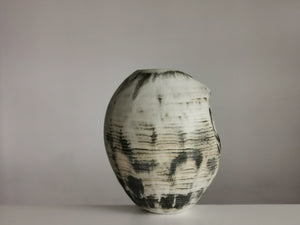 White Distorted Form with Green Glaze Highlights N.74, Ceramic Sculpture, Objet D'Art